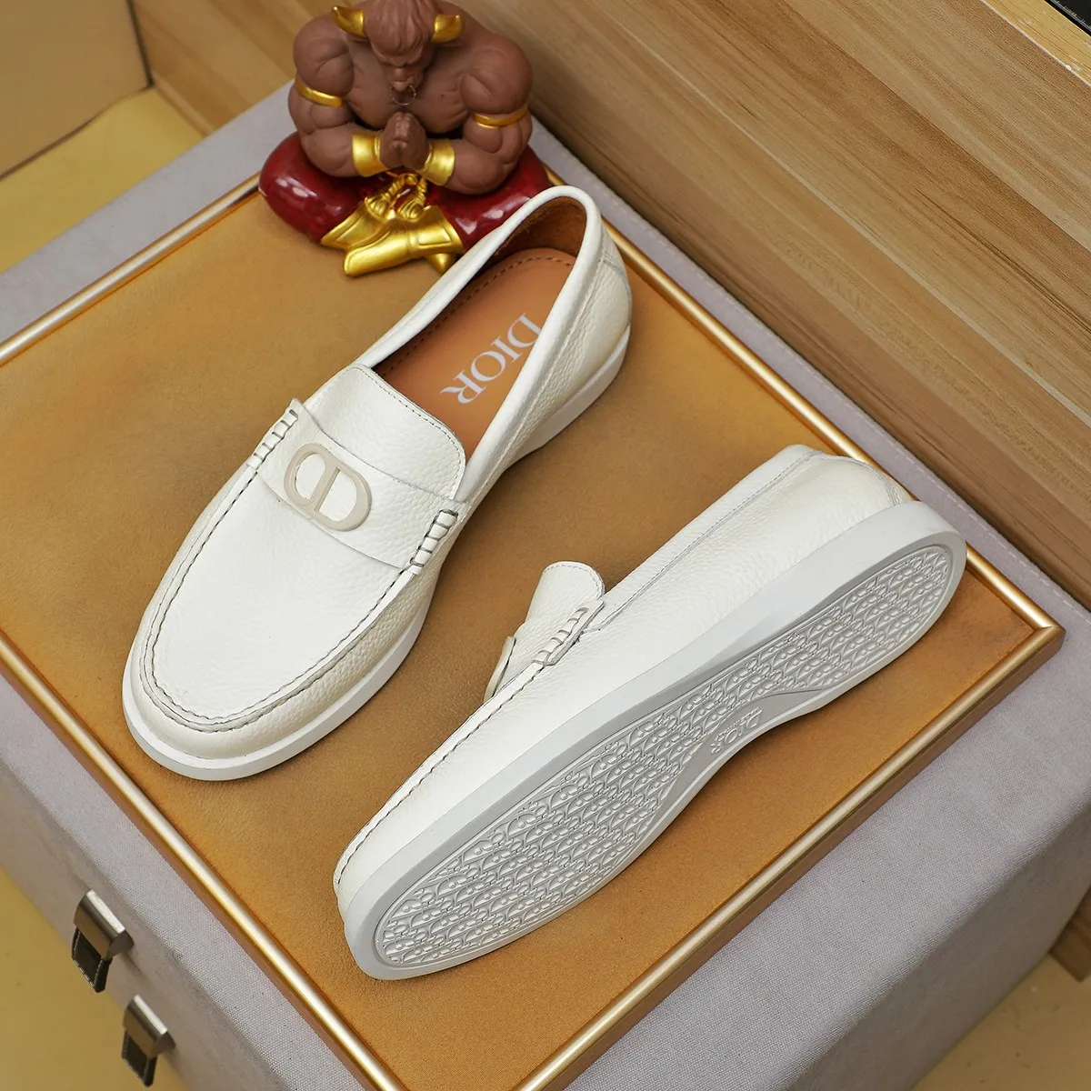 Men's clothing and shoes 💰460 💰🔥[Dior] High-end top-notch 🔝 purchasing agent 🔍🔍The latest 🇺🇸 counters are on sale simultaneously, original Italian brand · brand totem cloth sewn with brand cloth label · paired with calfskin · (high-end, nobility and class) exquisite workmanship (cow Leather lining) Sole: Original two-color sole ⚠️outsole specially provided by the original factory. Comfortable, wear-resistant, non-slip, real-life photoshoot🎬The real thing is more beautiful🔍Color: Color optional💕💕Number of yards: 39-44 (customized at 38.45.46)...